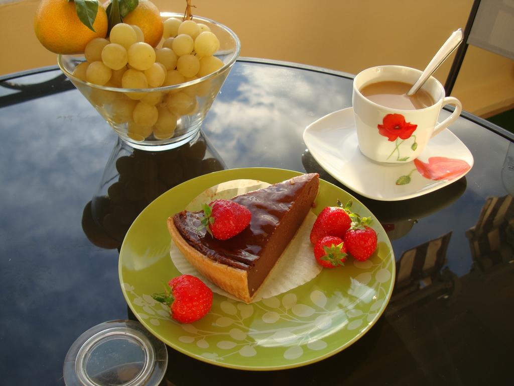 Apartment On The Croisette With Sea View 칸느 객실 사진